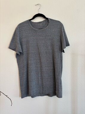 marine layer crewneck shirt size M/L